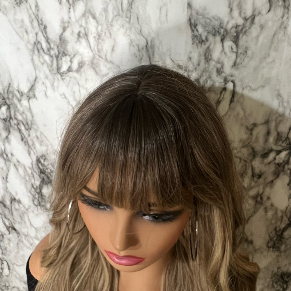 24 Inch Ombre Brown Rooted & Blonde highlights Wavy Hair with bangs  Lon… - Picture 7 of 11